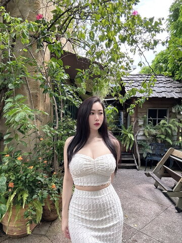 Cindeebubble nude photo 1