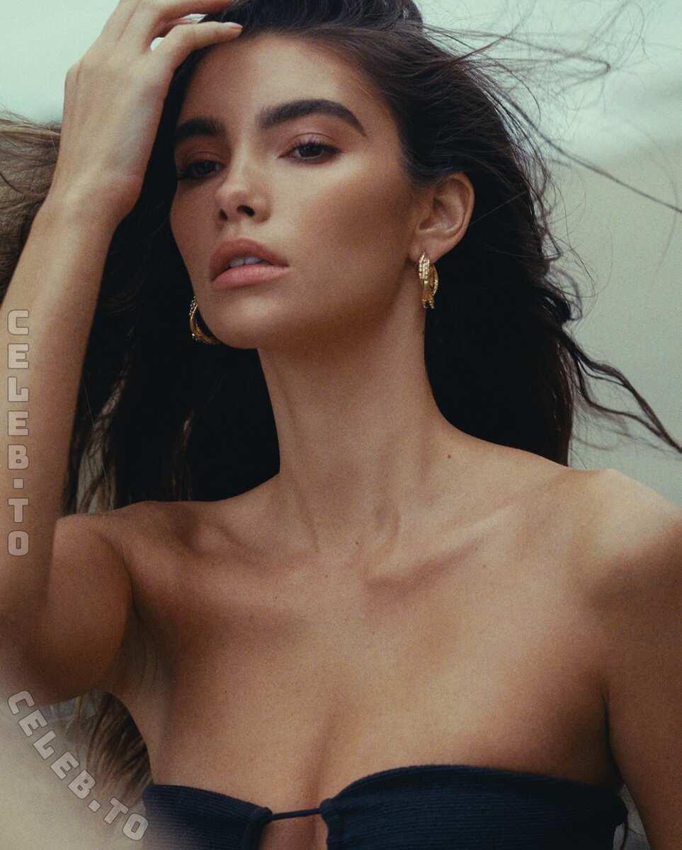 Cindy Mello nude photo 12