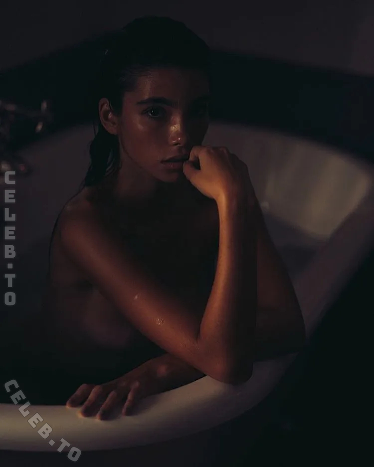 Cindy Mello nude photo 2
