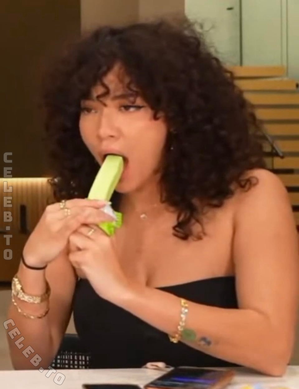 Cinnabrit nude photo 5