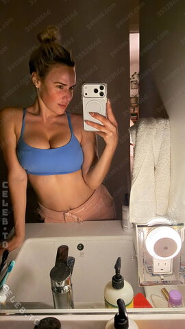CJ Perry aka Lana nude photo 6