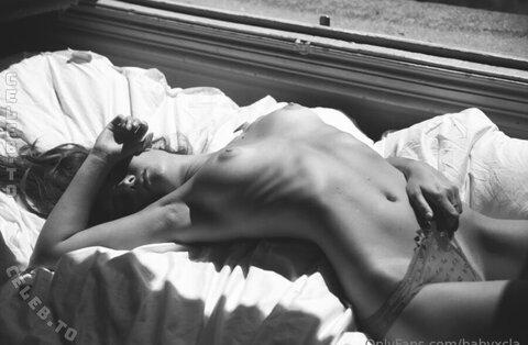 Claire Molin nude photo 102