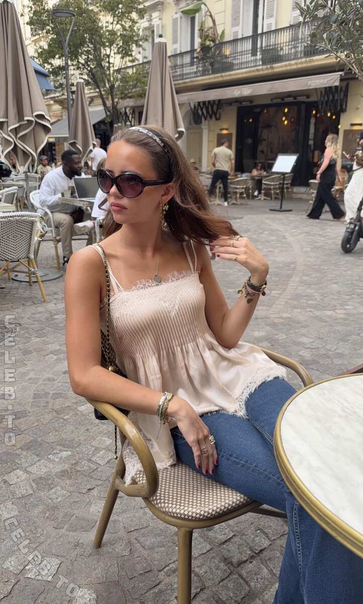 Clairemaele nude photo 1