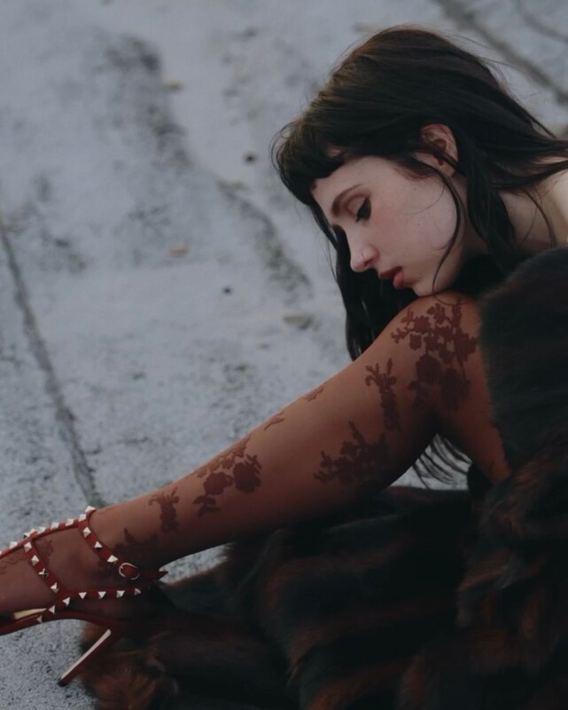 Clairo nude photo 1