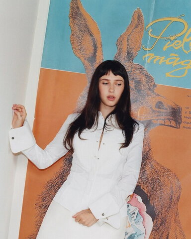 Clairo Fresh (3 photos)