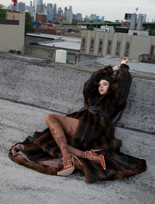 Clairo nude photo 4