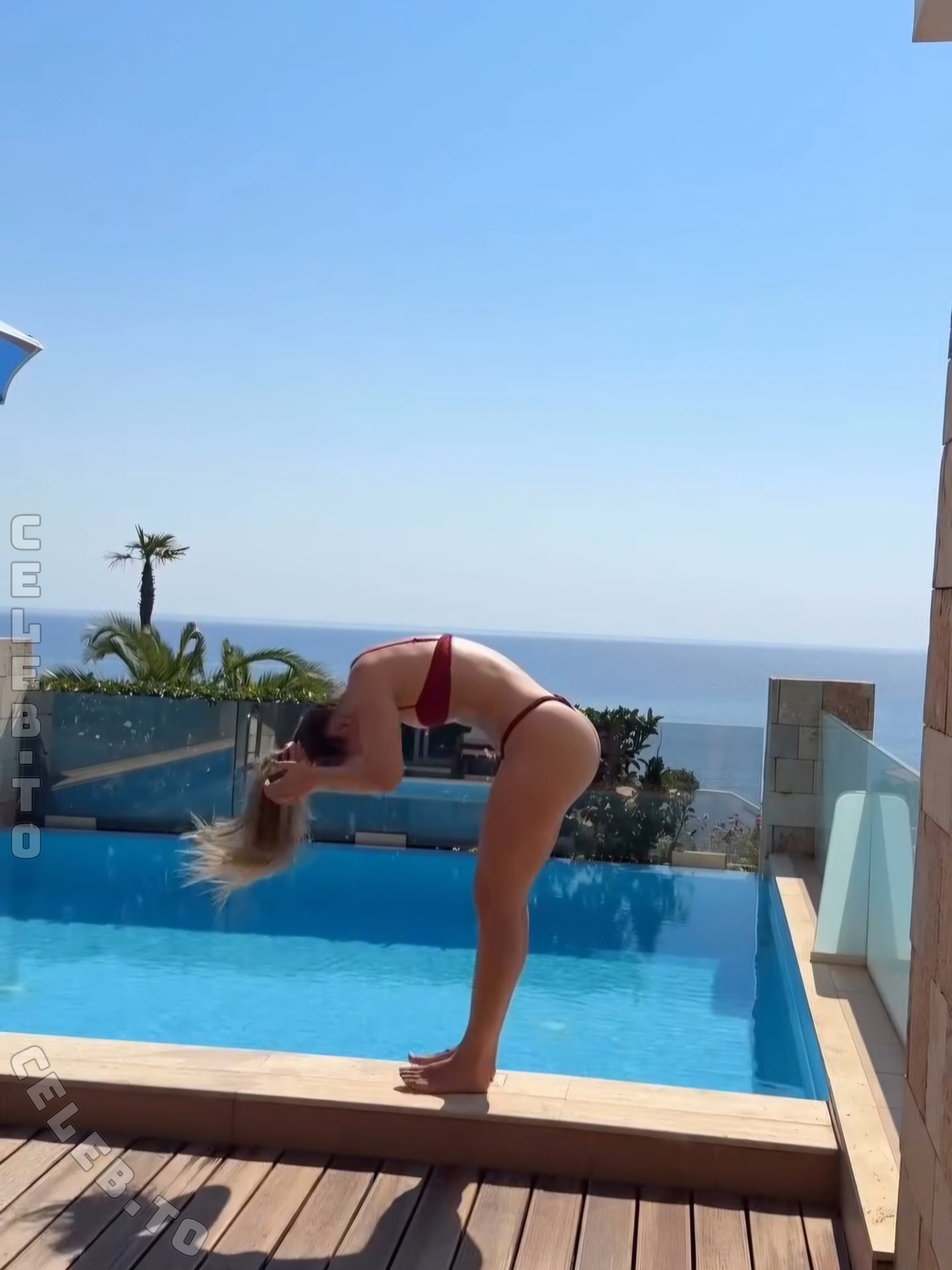 Clara Fernández nude photo 3