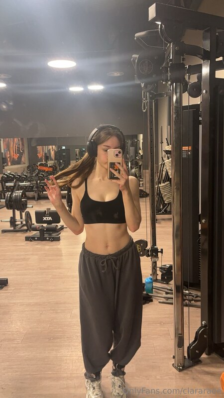 Clara Rae nude photo 2