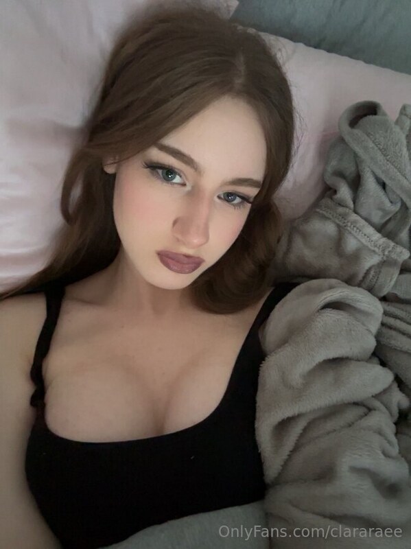 Clara Rae nude photo 3
