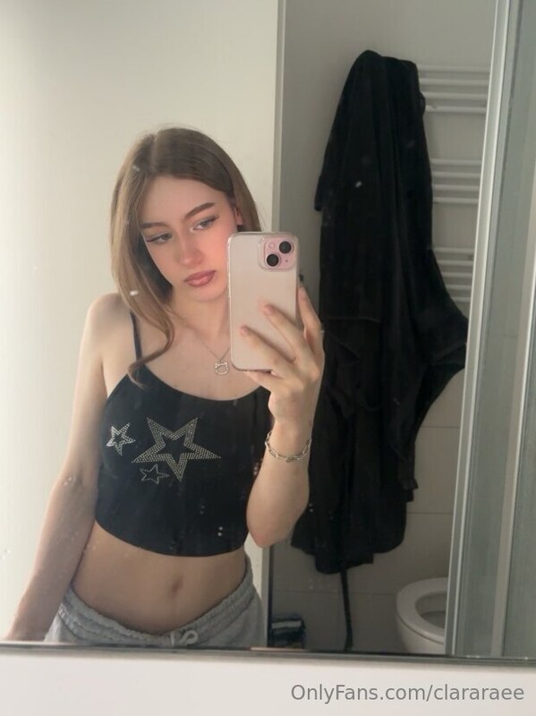 Clara Rae nude photo 8