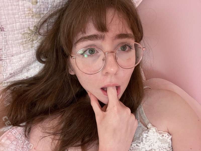 Clarabelles nude photo 7
