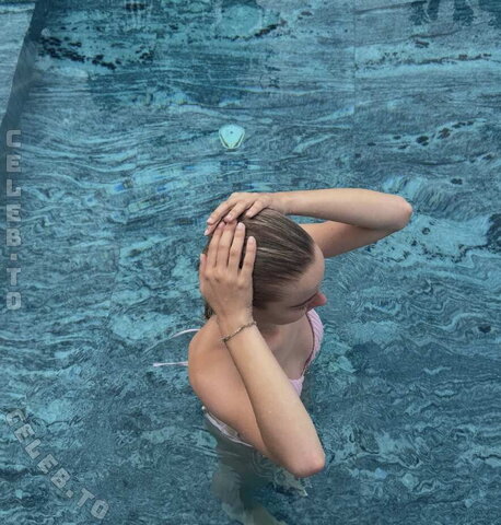 clara.sdk nude photo 19