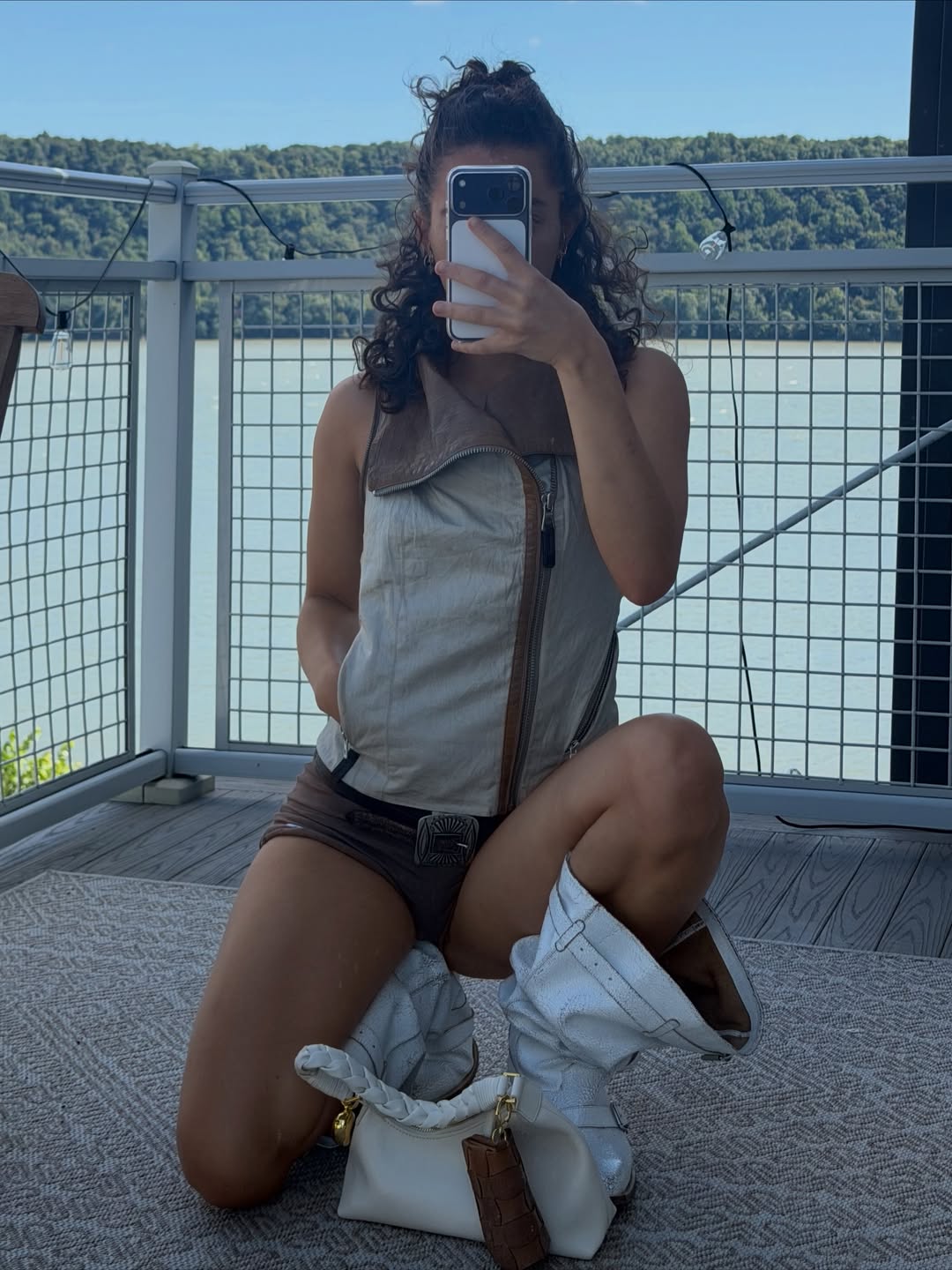 clara.west nude photo 2