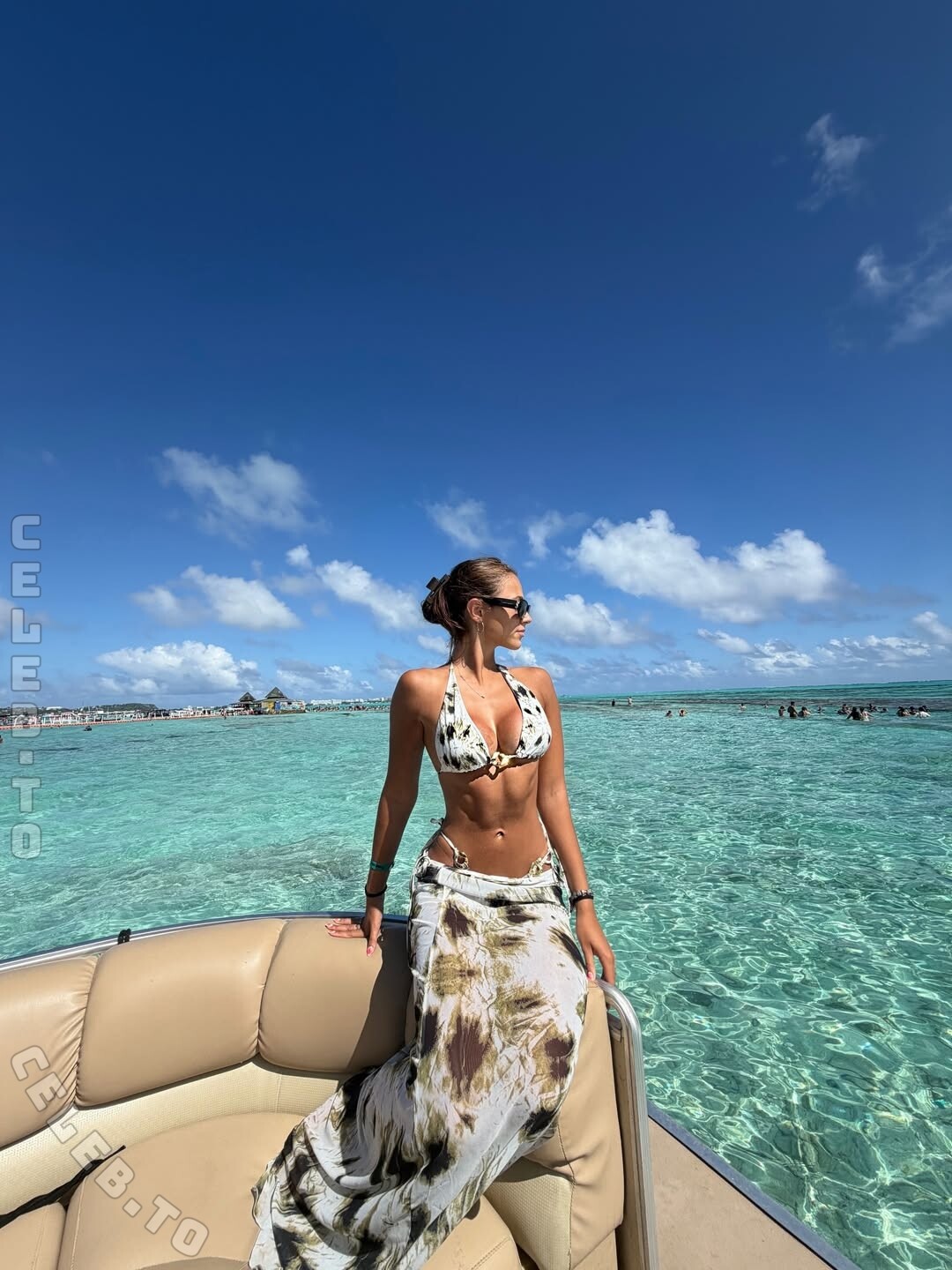 Clari Cremaschi nude photo 3