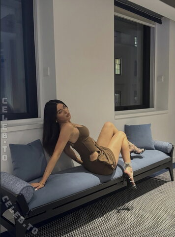 Clarissa Bea nude photo 8