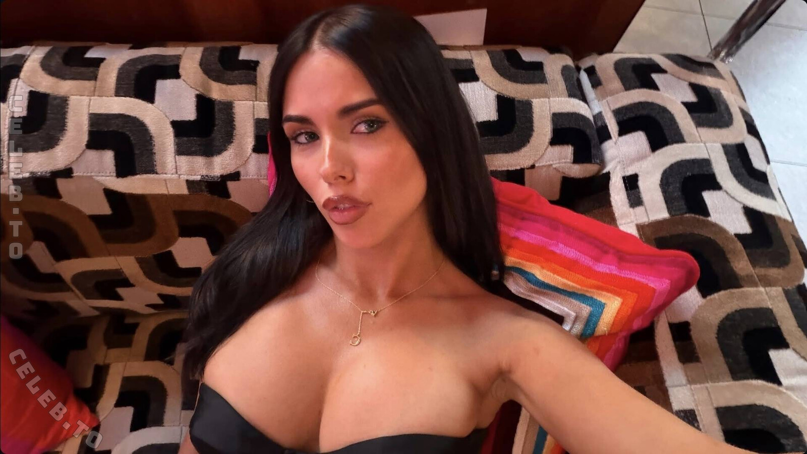 Clarissa Bea nude photo 1