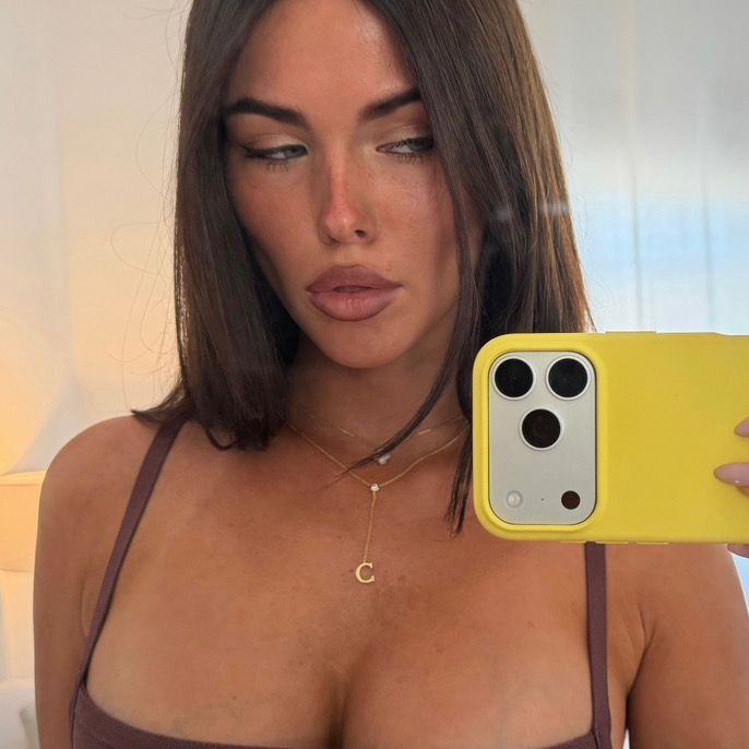 Clarissa Bea nude photo 1