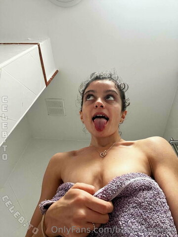 Claudia Surace nude photo 3