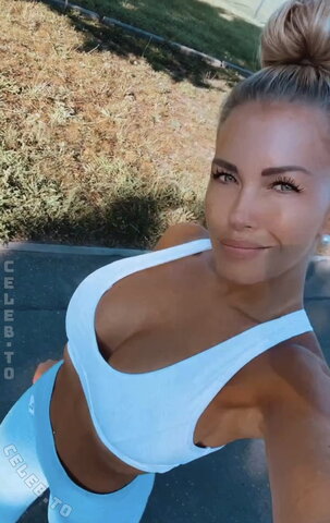 Claudiafit nude photo 87