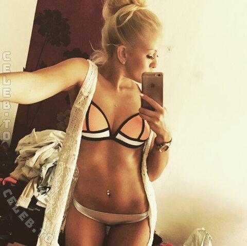 Claudiafit nude photo 68