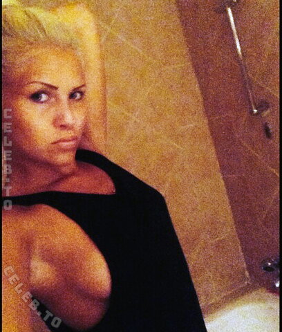 Claudiafit nude photo 60