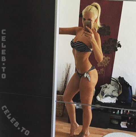 Claudiafit nude photo 33