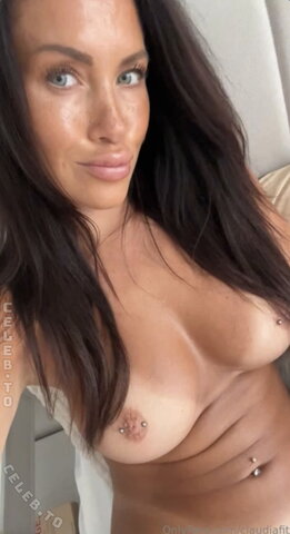 Claudiafit – Dildo games