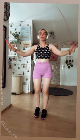 claudialicious photo 1