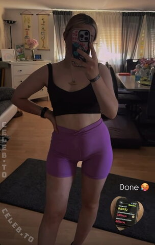 claudialicious photo 3