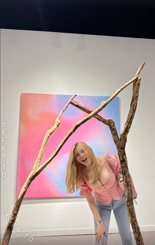 Clementine Vaughn photo 2