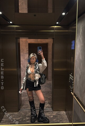 Cloudy DJ nude photo 6