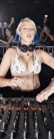 Cloudy DJ nude photo 3