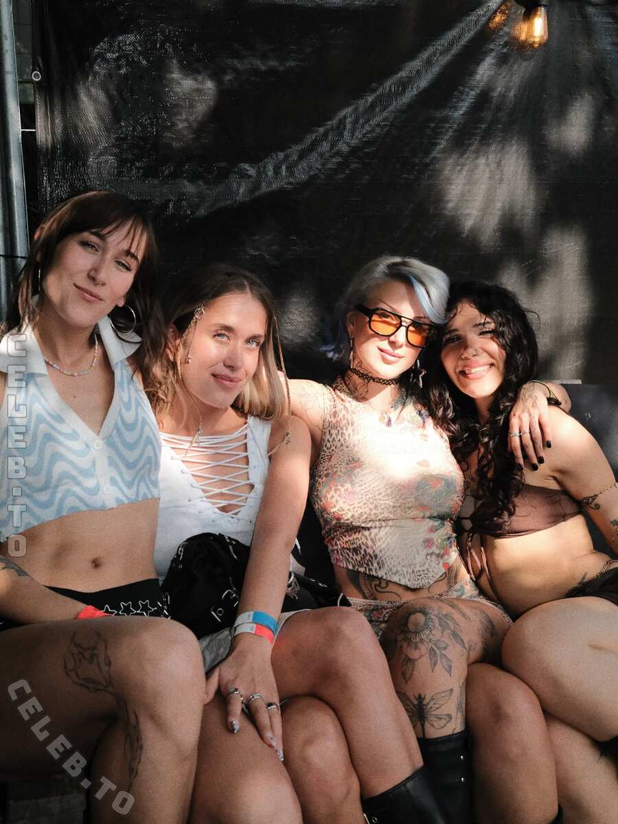 Cloudy DJ nude photo 16