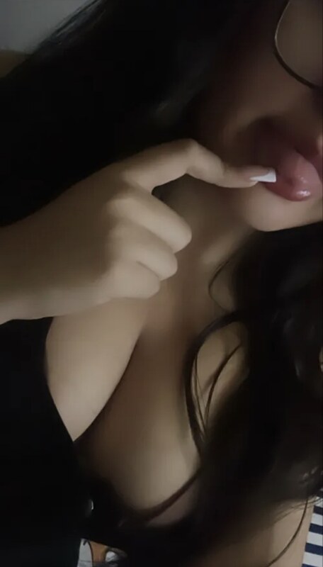 Cloudystarzz nude photo 2