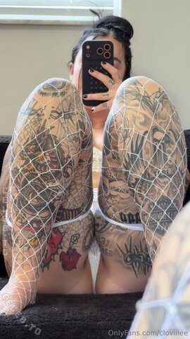 Cloviiie nude photo 30