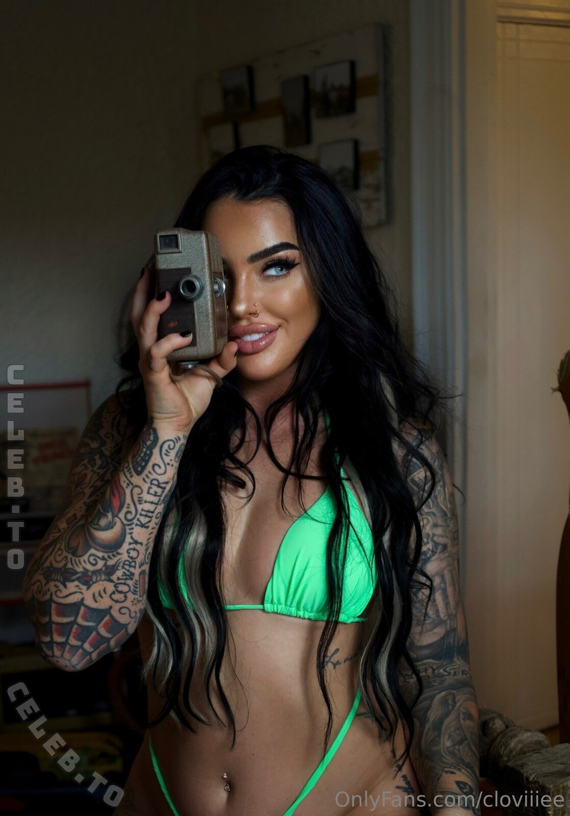 Cloviiie nude photo 16