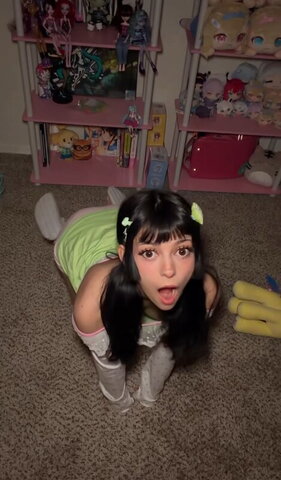 Clownhop nude photo 16