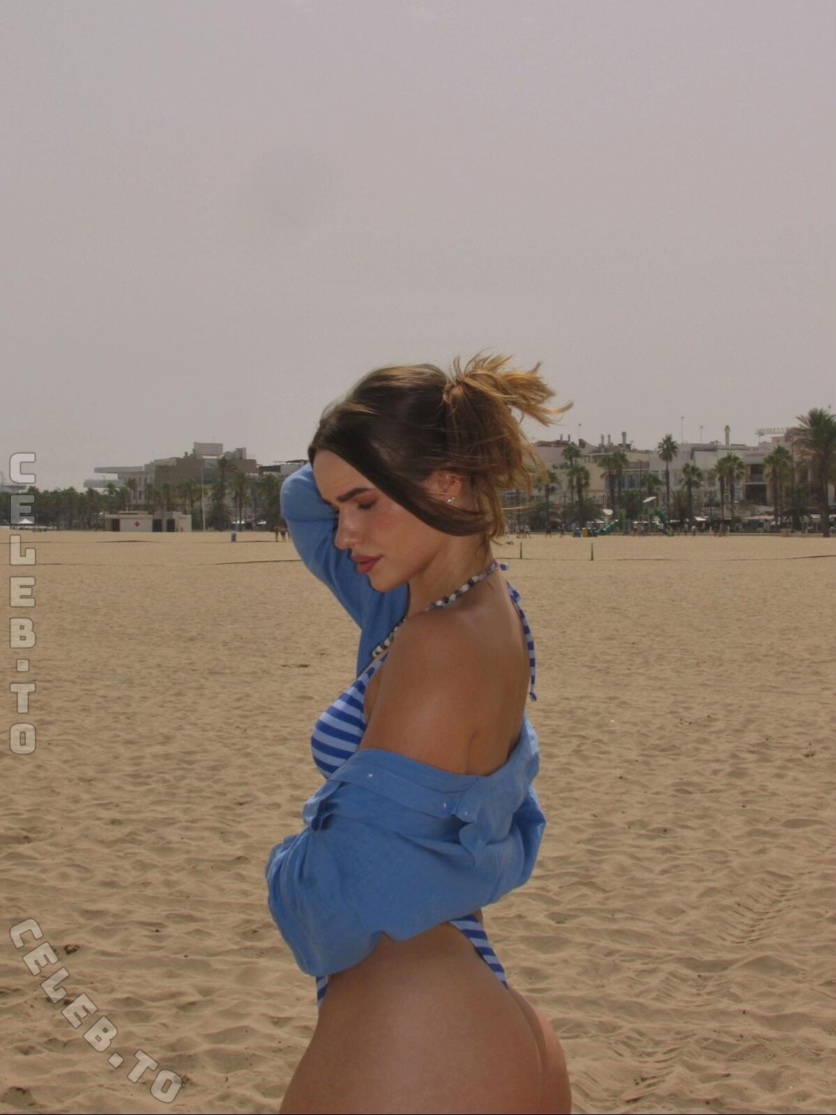 Coach Nina nude photo 2