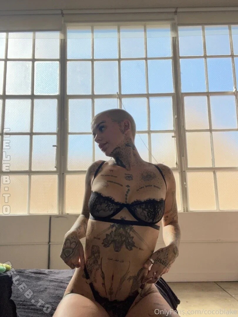 Coco Blake nude photo 2