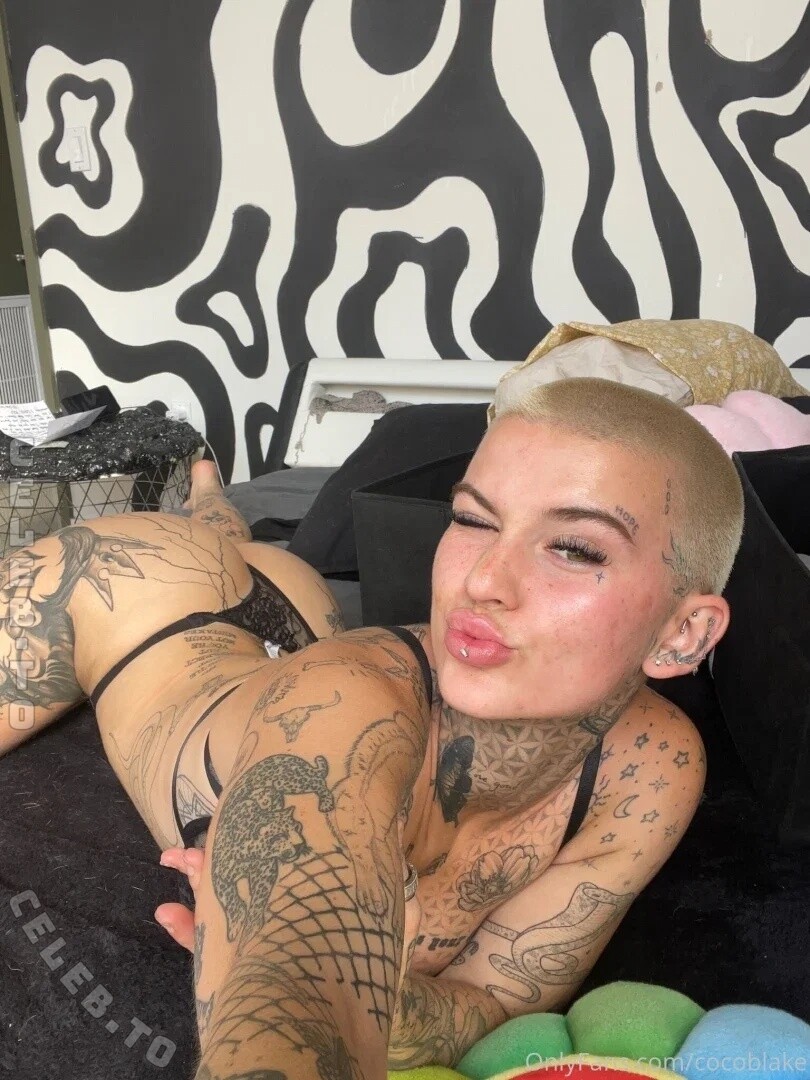 Coco Blake nude photo 4