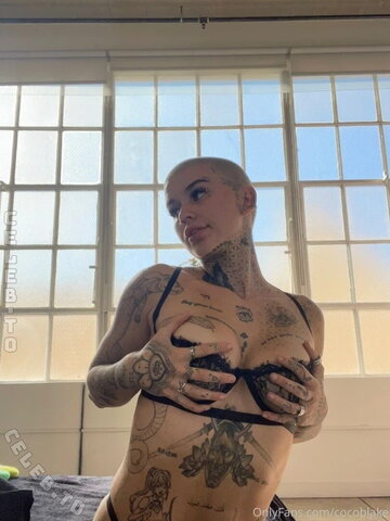 Coco Blake nude photo 7
