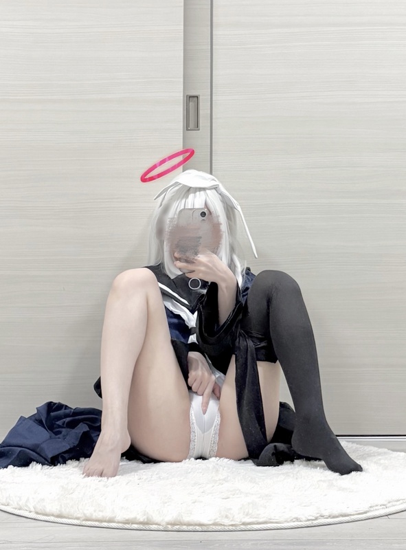 Coco nude photo 4
