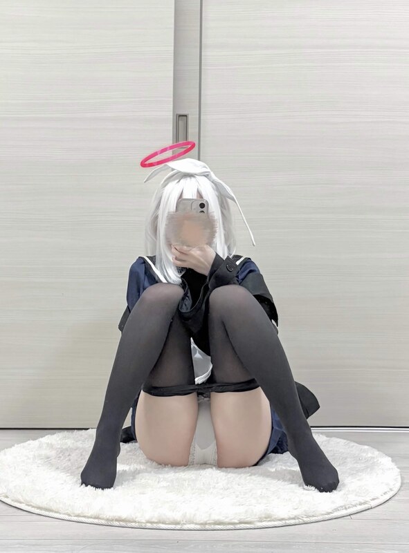 Coco nude photo 6