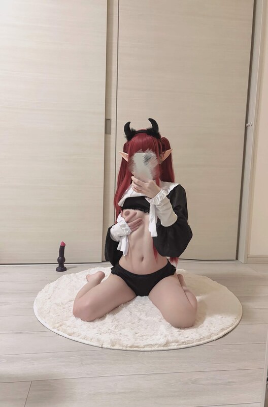 Coco nude photo 2