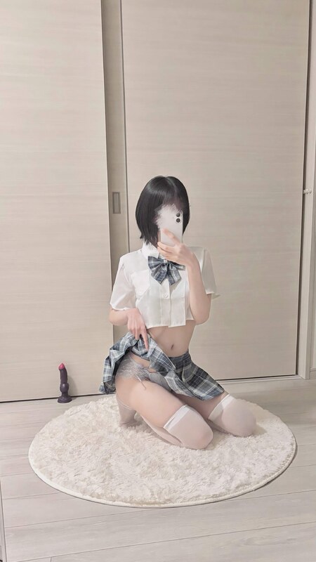 Coco nude photo 11