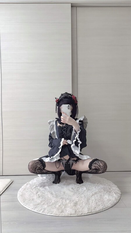 Coco nude photo 7