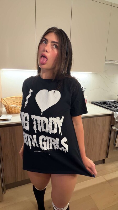 Colleen Sheehan Social Media Thread nude photo 7