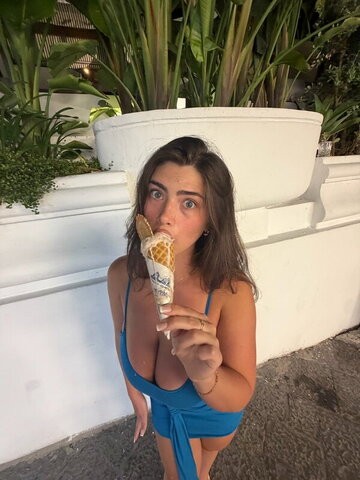 Colleen Sheehan Social Media Thread Fresh (1 photo)