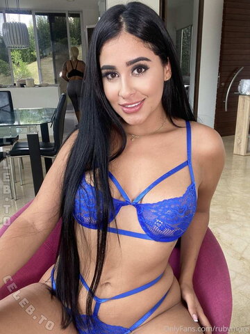 Colombian Pussy nude photo 25