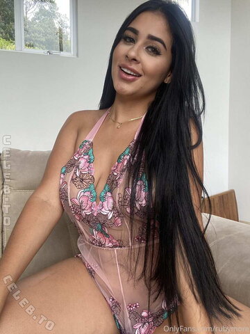 Colombian Pussy nude photo 39